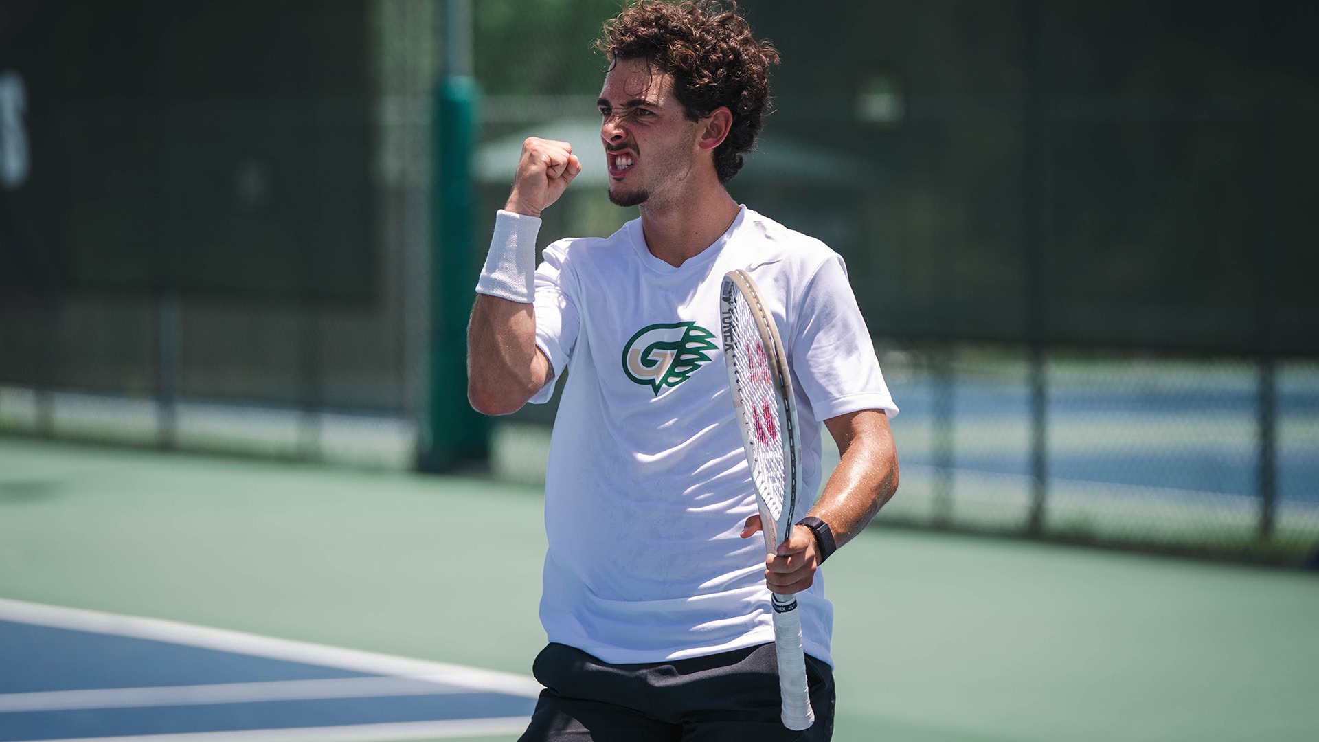 Francisco Sampedro dbs fist pump