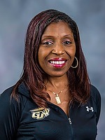 Tara Miles cheerleading headshot Fall 2022