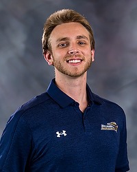 2023-24 Carl Hellandsjo men's basketball headshot