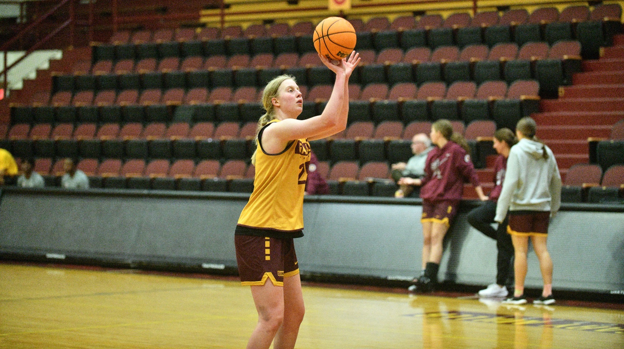 Mia Slater 202324 Women's Basketball Gannon University Athletics