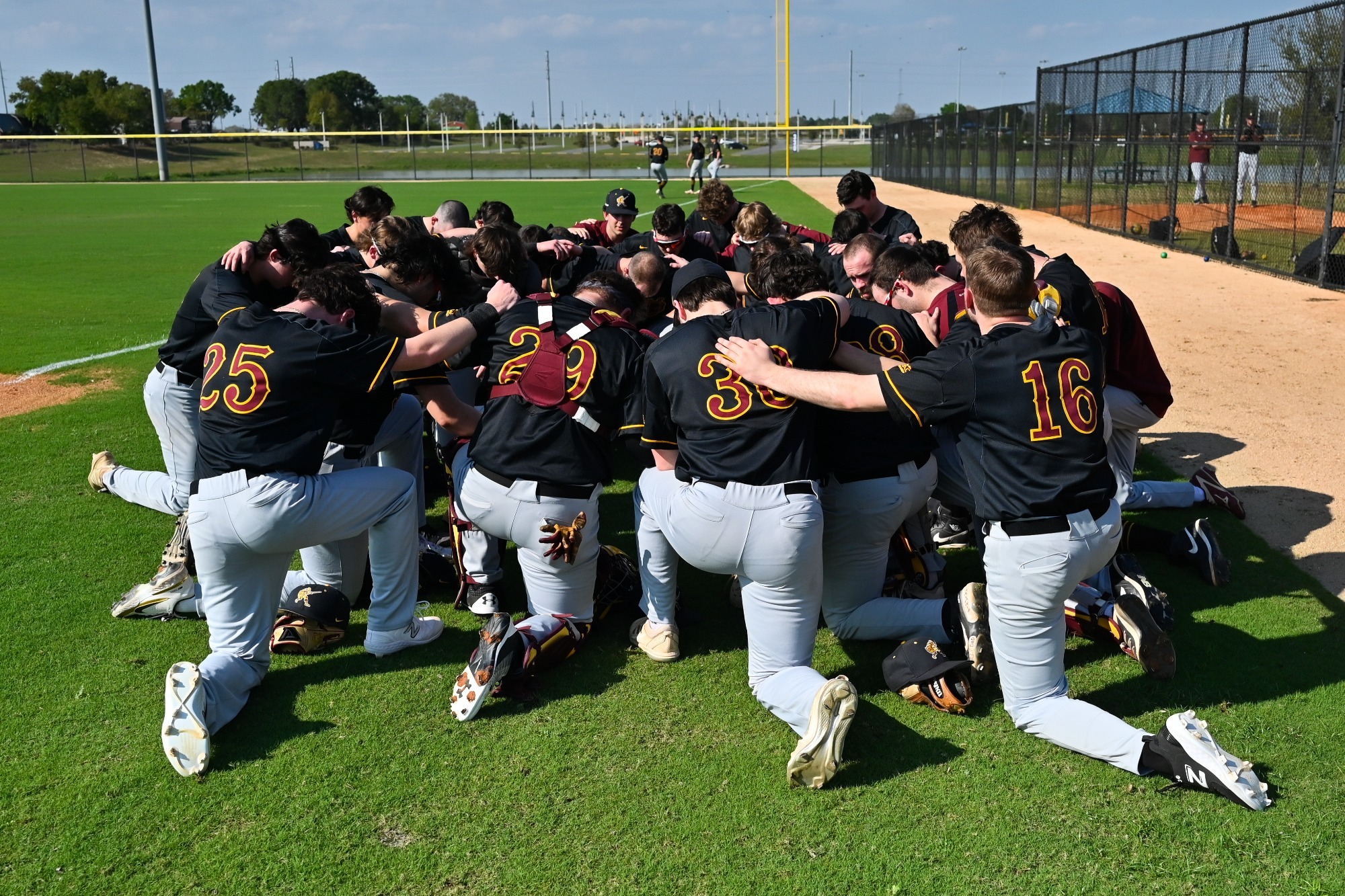 Gannon Pushes Across Three Runs in Tenth after Findlay Sends Game into