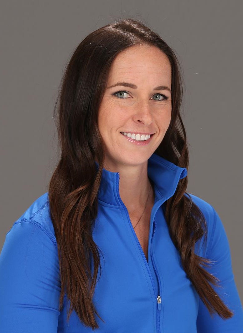 Katie Daivs Head Shot
