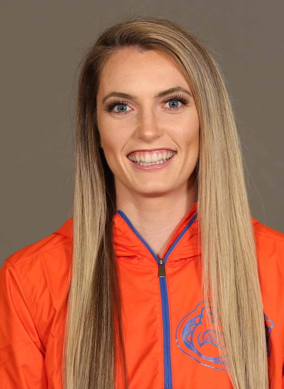 Cydney Niedemeyer - Soccer Manger