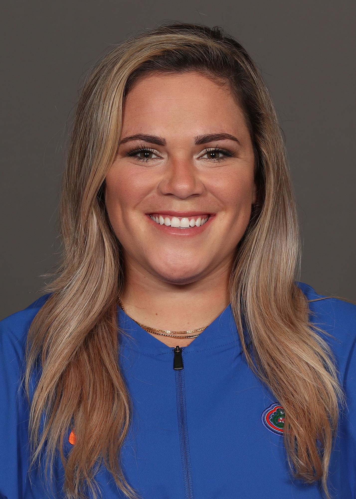 BrewerCassady_Softball_Headshot_200828_7644.jpg