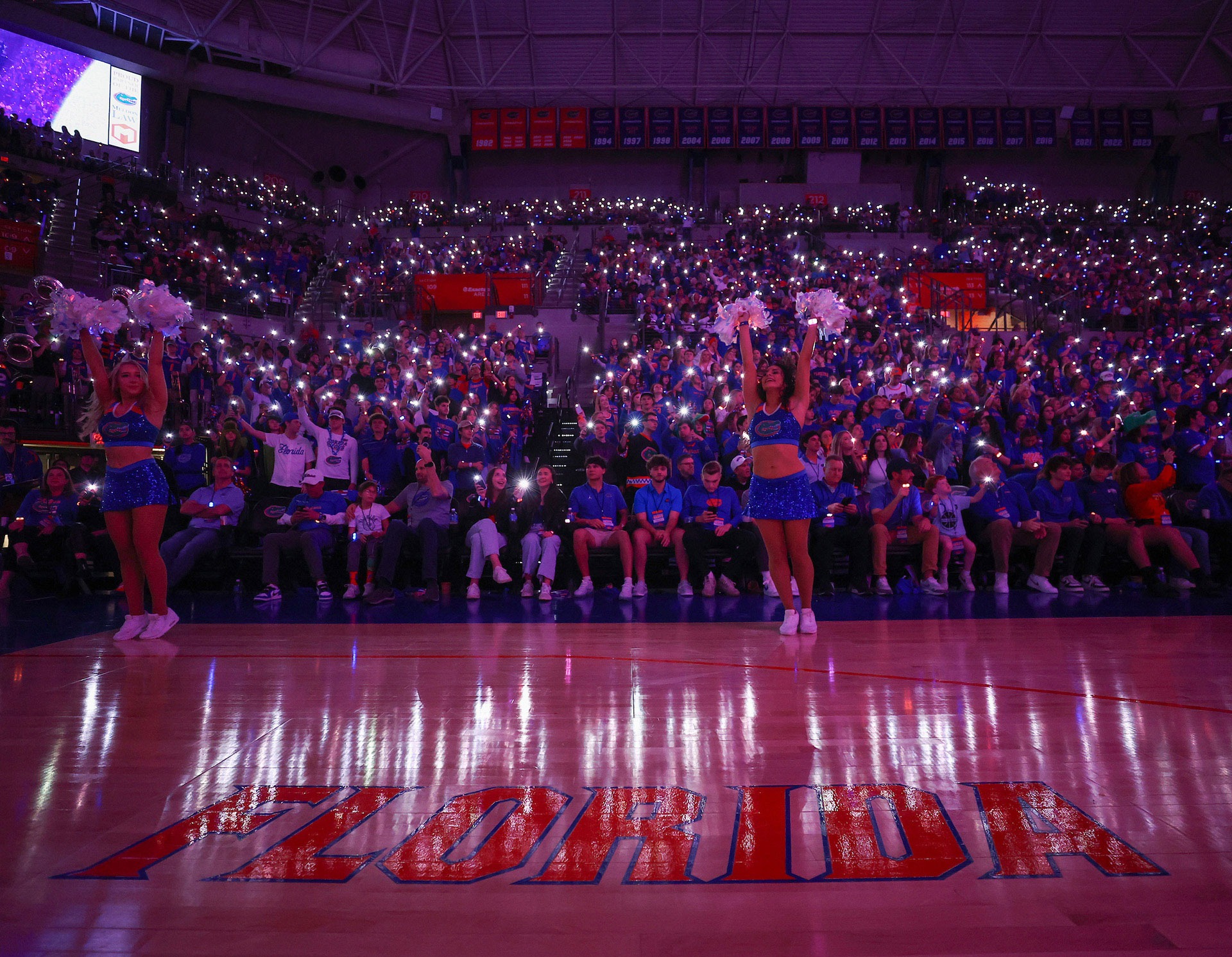 Hard Rock Cafe entrance and outdoor seating when tree coverage