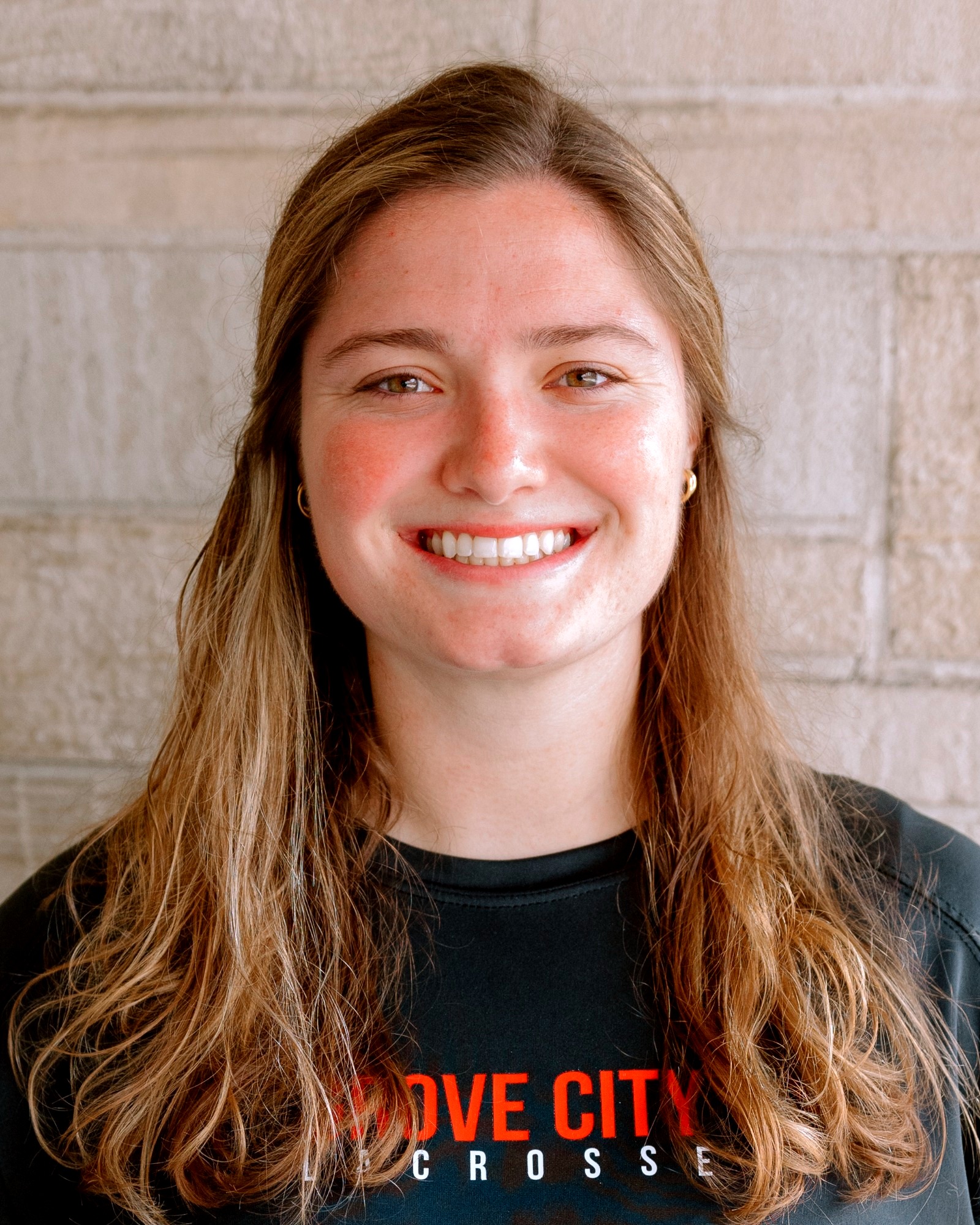 Emily Rowell 24 headshot