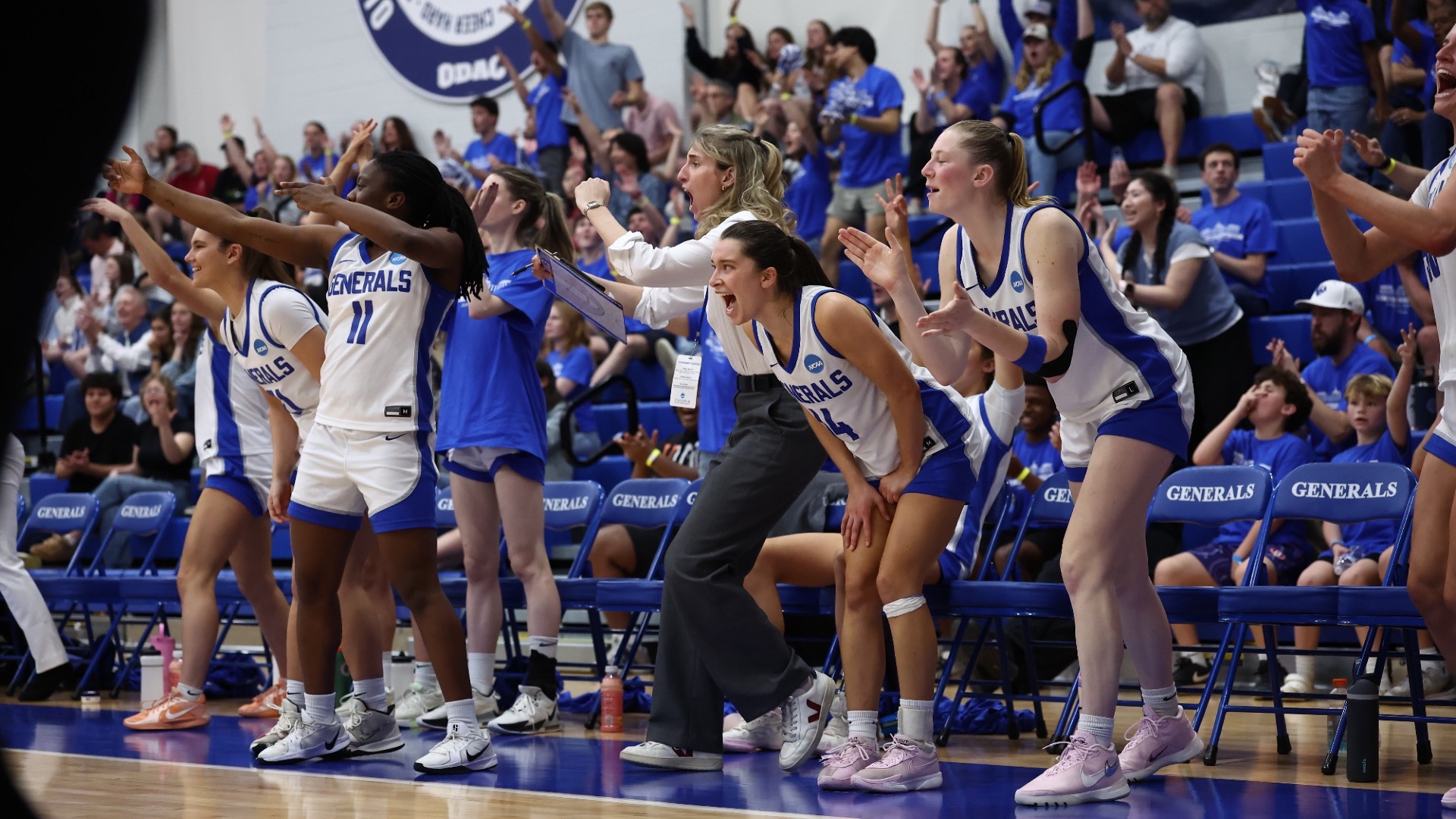 Team Celebration vs. St. Mary's (NCAA Tournament First Round)