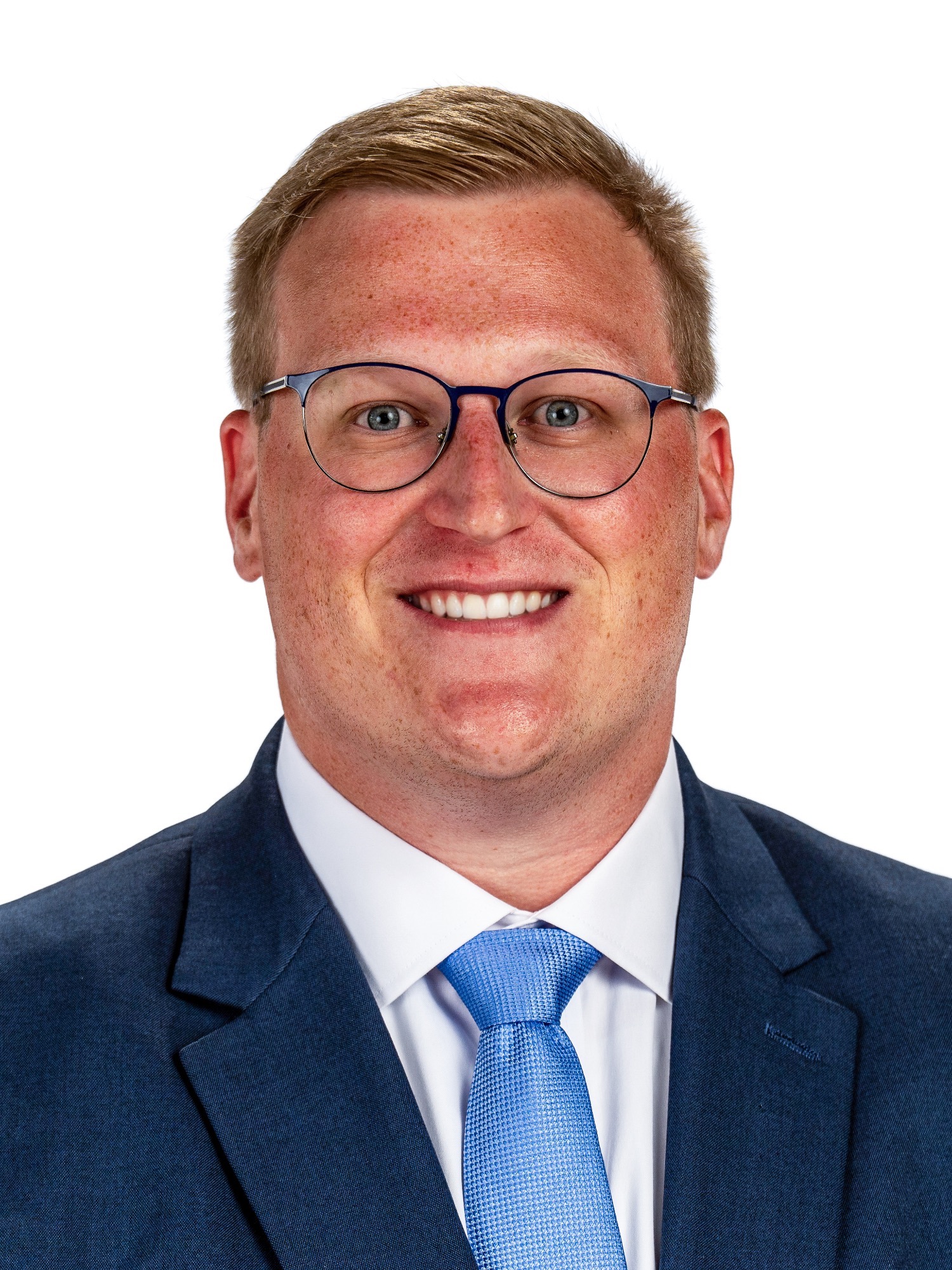 Matt Eaker Headshot 26-27