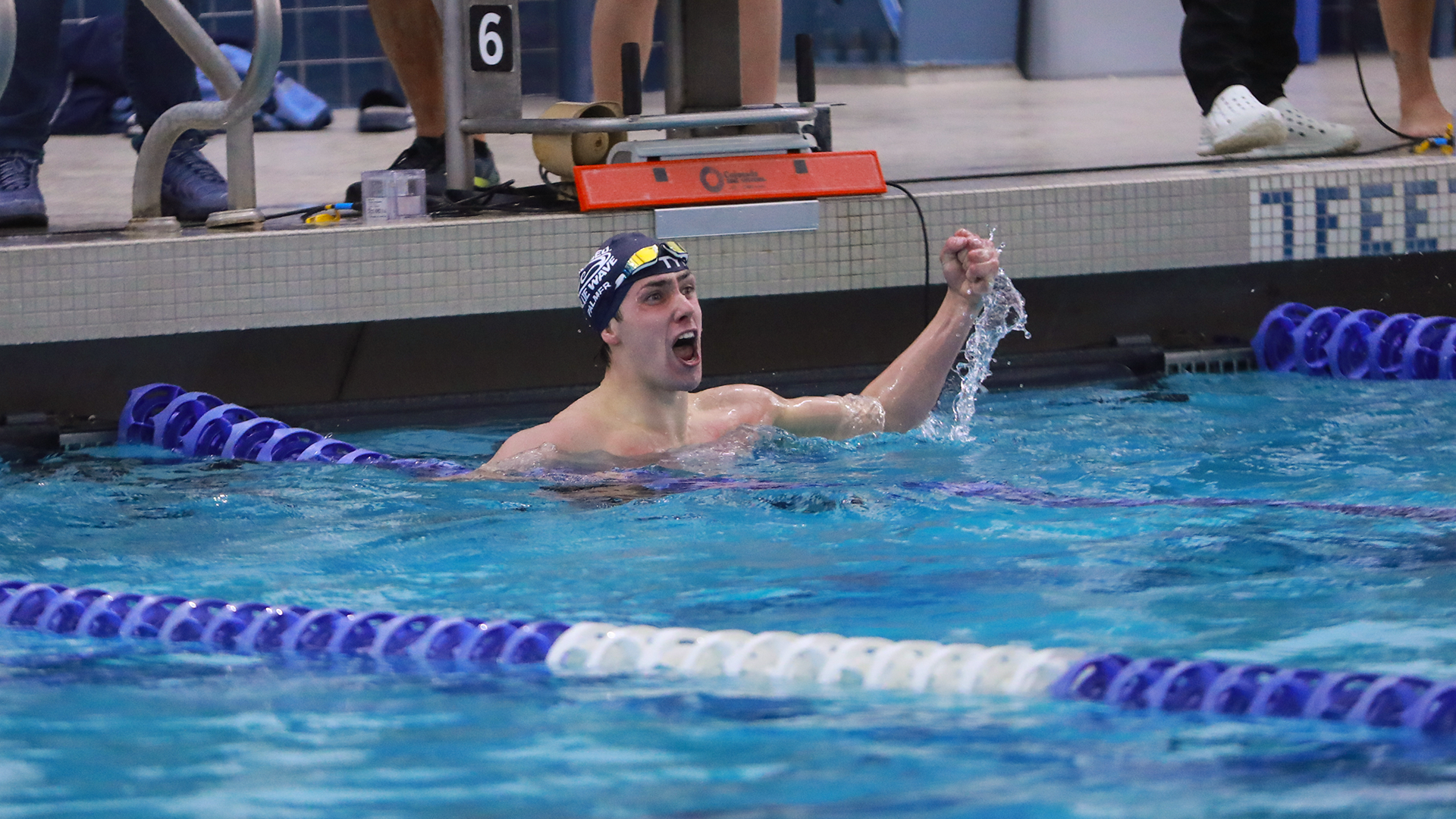 alex palmer celebrating winning the 200 IM