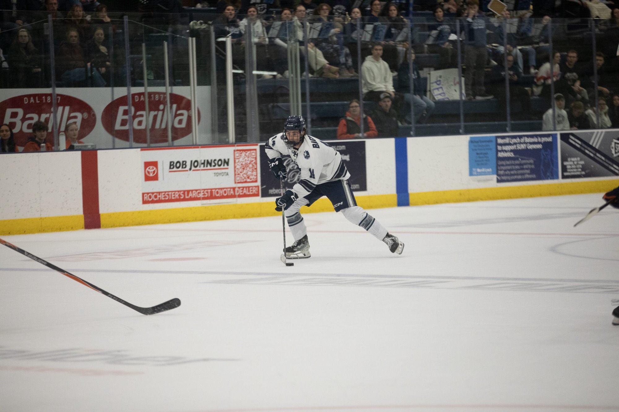 Men's Ice Hockey vs Utica