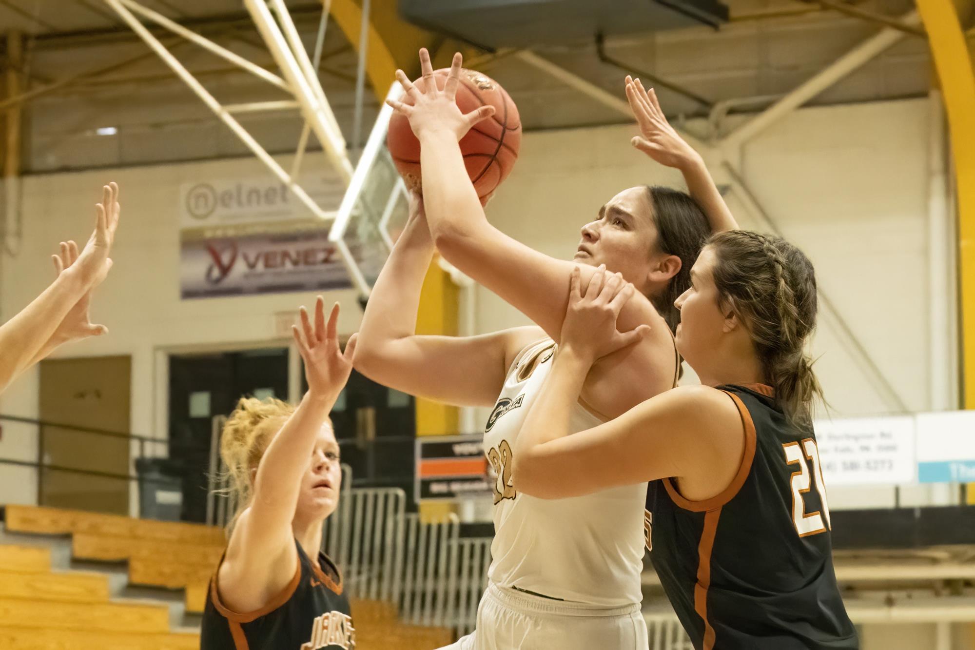 mia-san-nicolas-women-s-basketball-geneva-college-athletics
