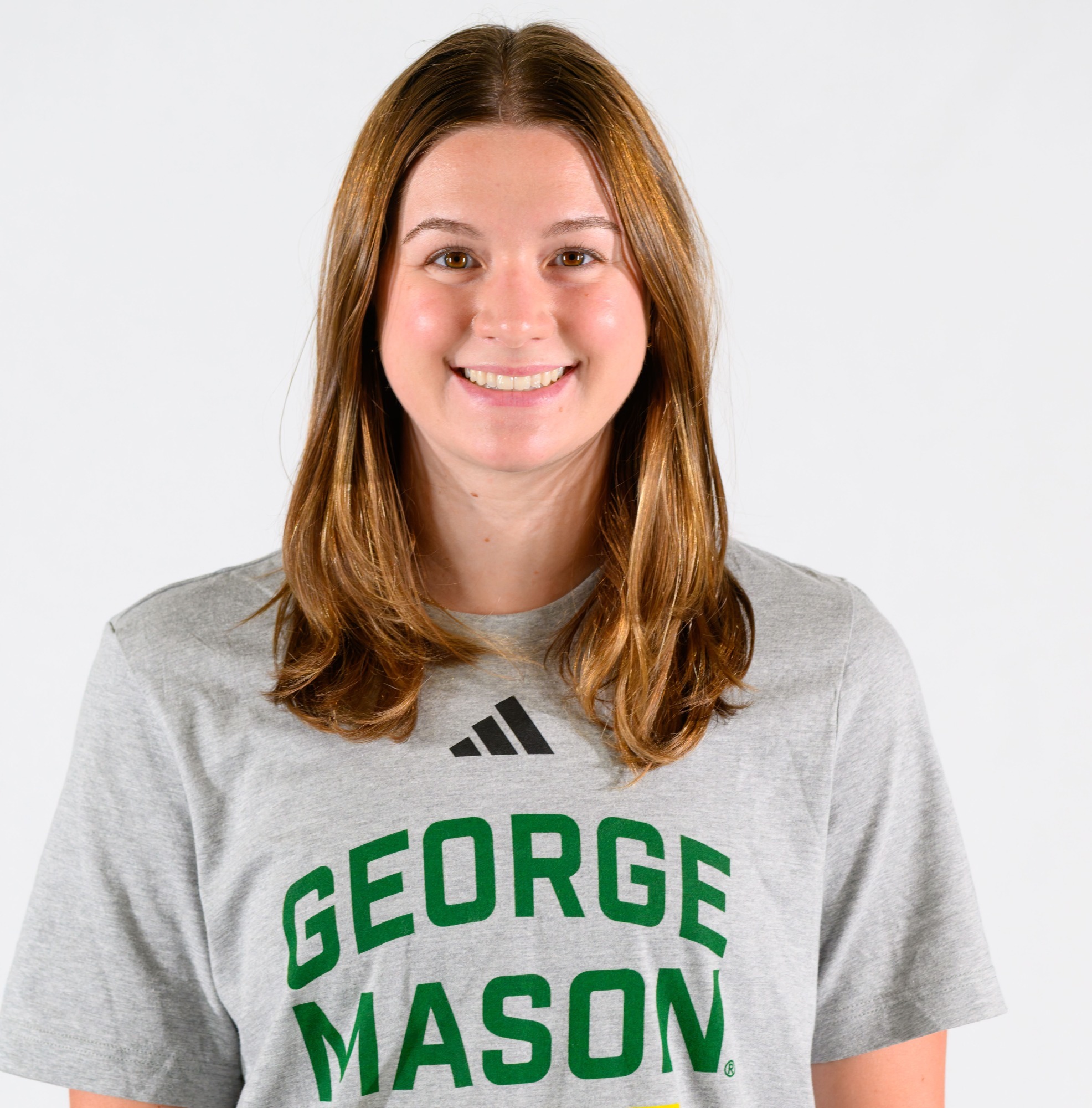 Women’s Swim and Dive Headshots
