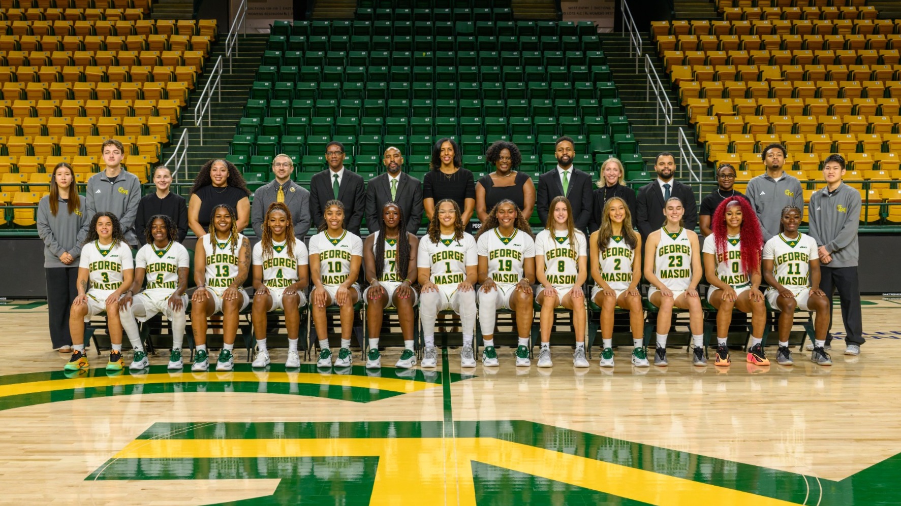 WBB team w/ managers