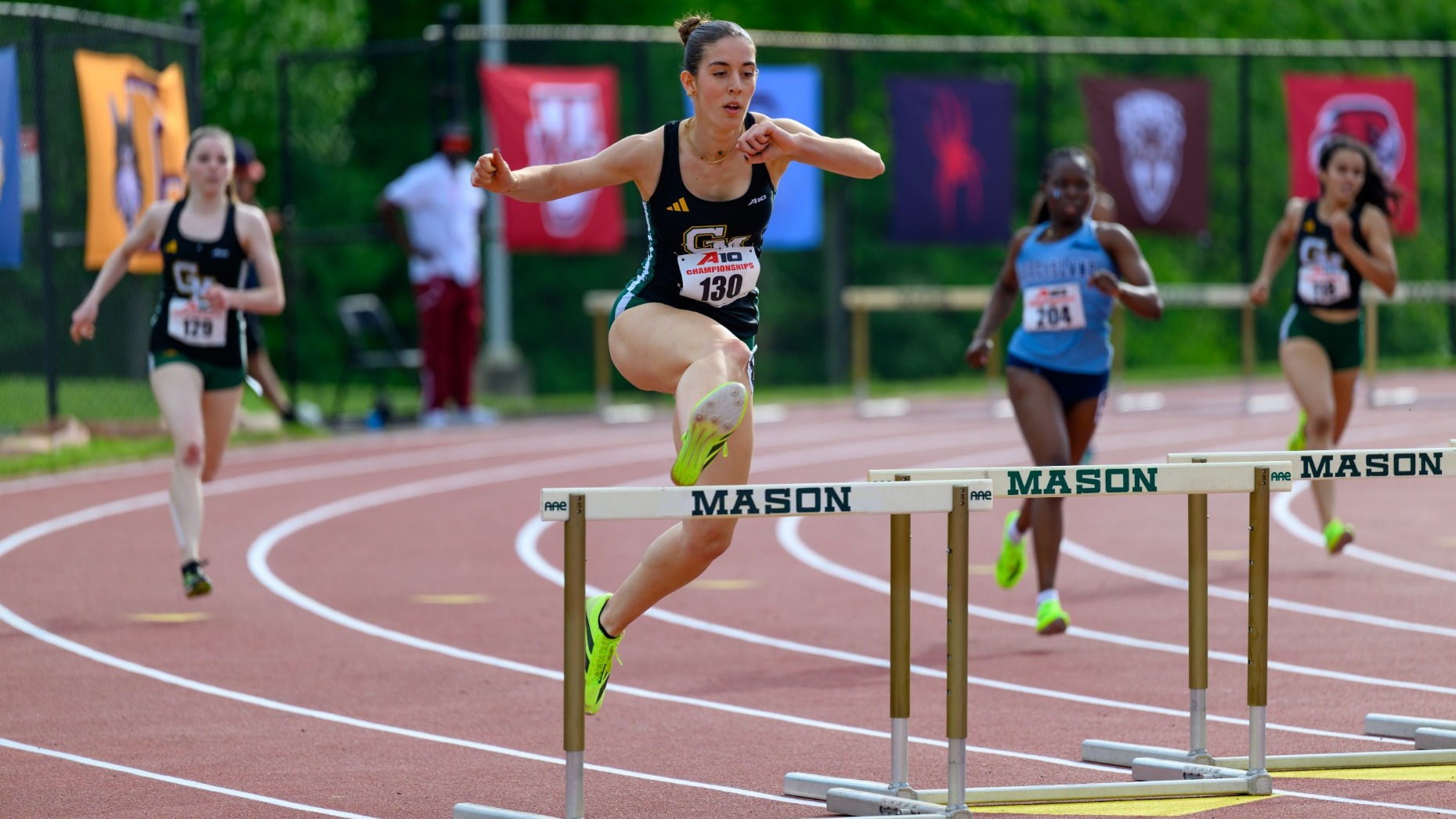 Helena Santacana Hurdles