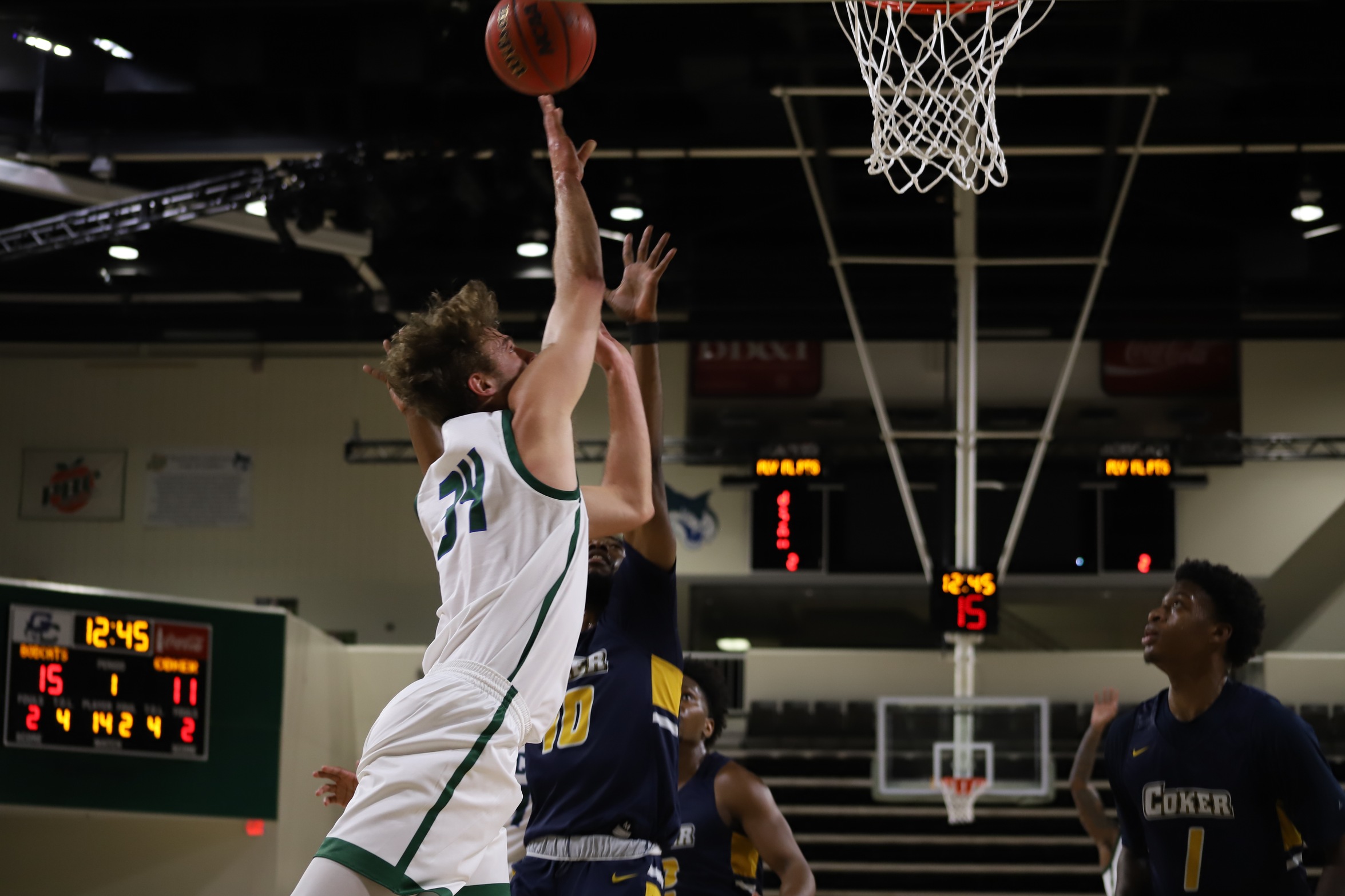 GC Men's Basketball Gets Defensive in 77-48 Win - Georgia College