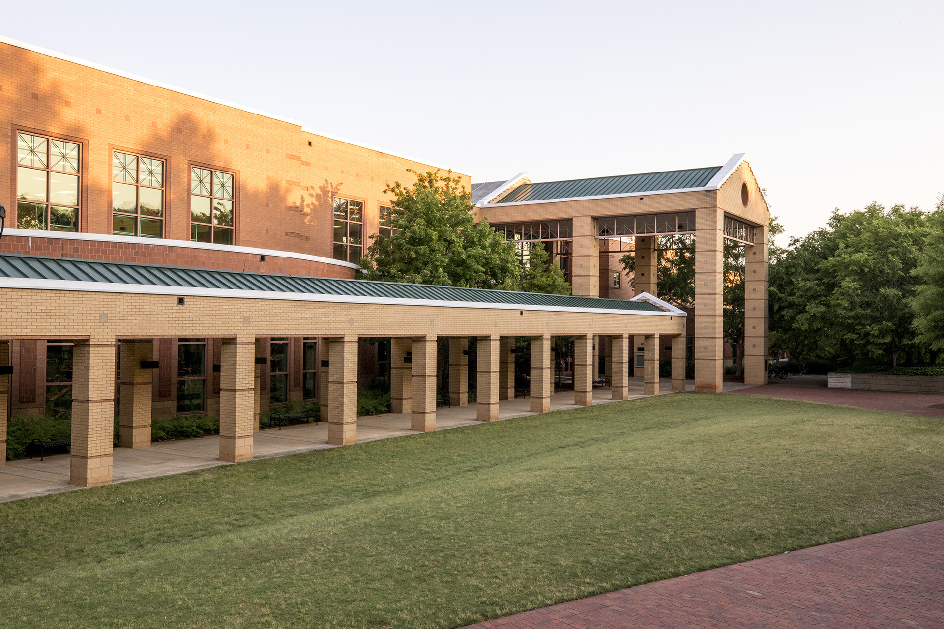 Gabrielsen Natatorium