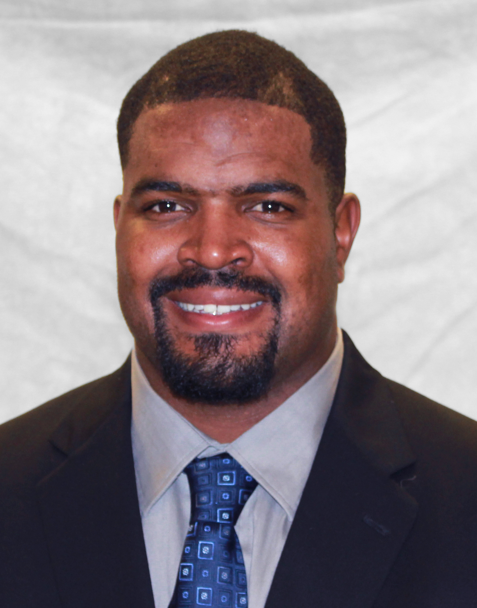 Travian Robertson