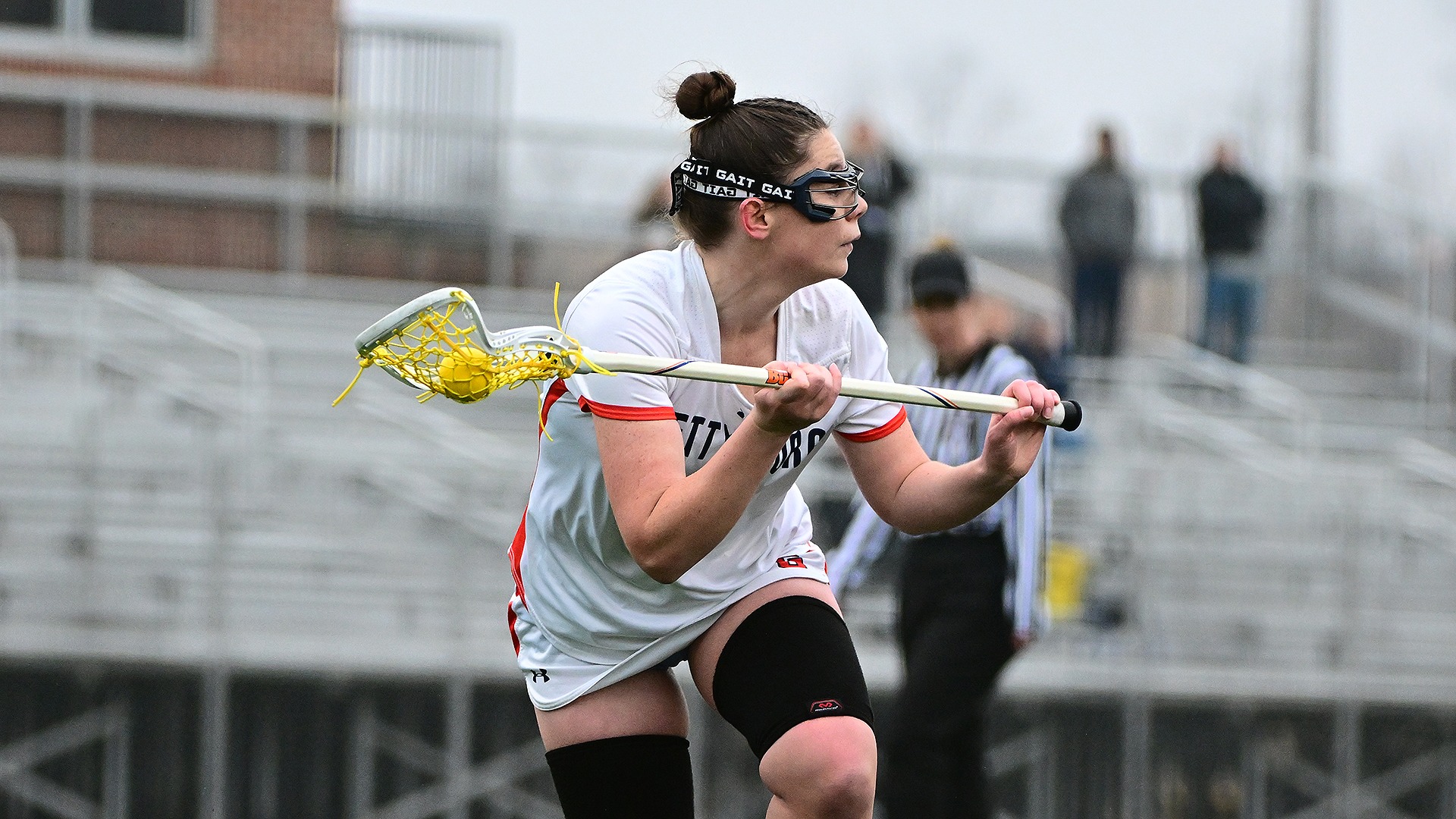 Julia Daly with the ball