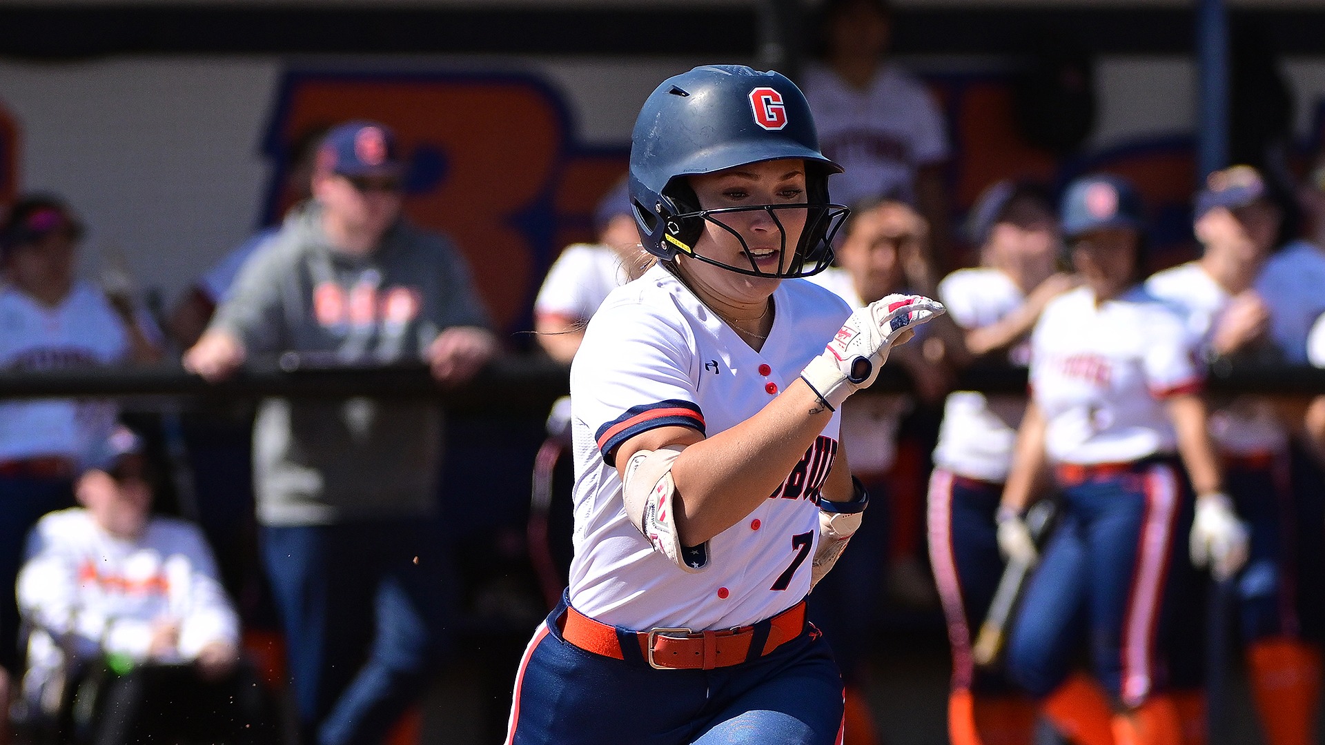 Ellie Lardiere running