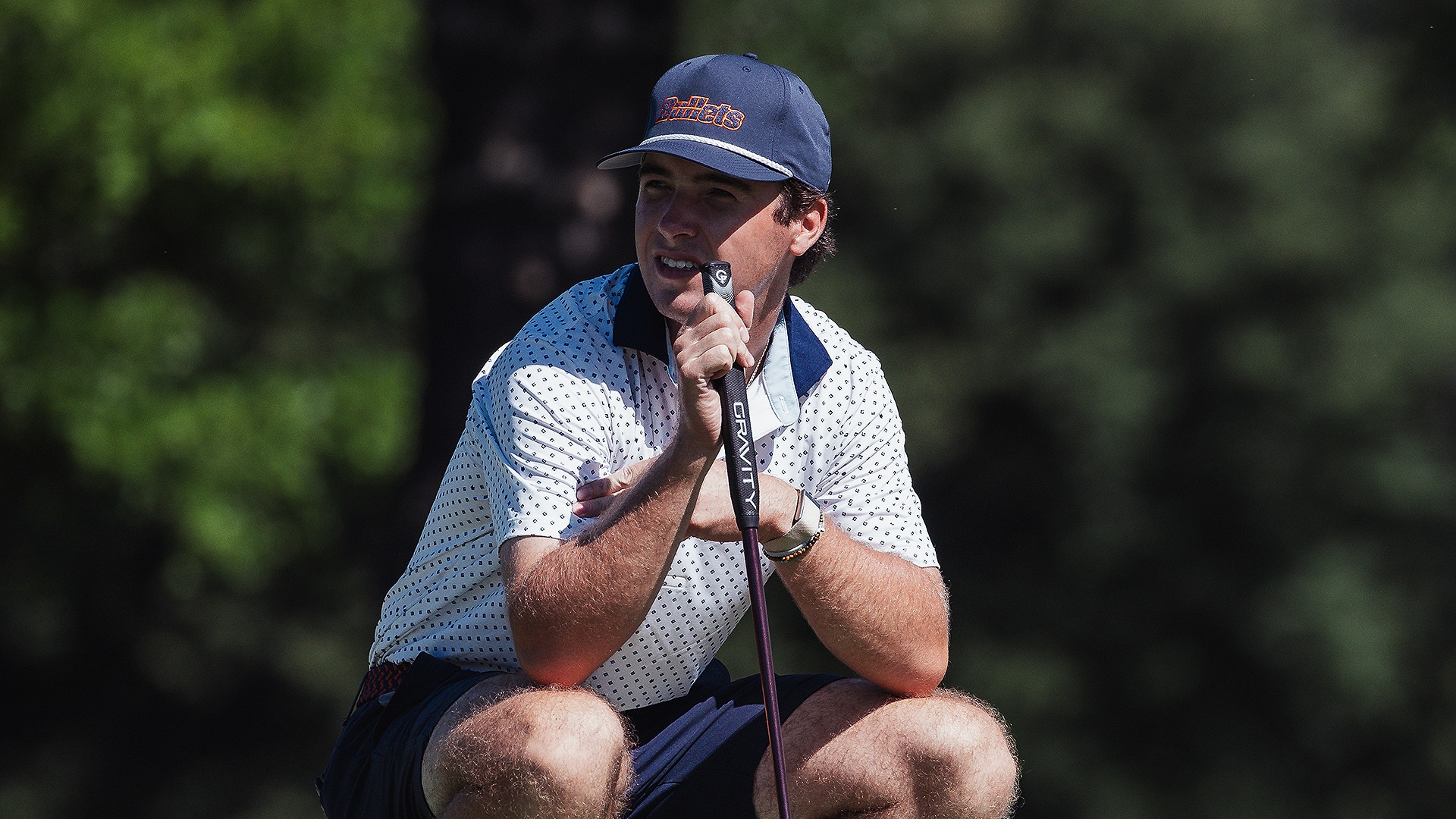 Daniel Casanta lines up a putt
