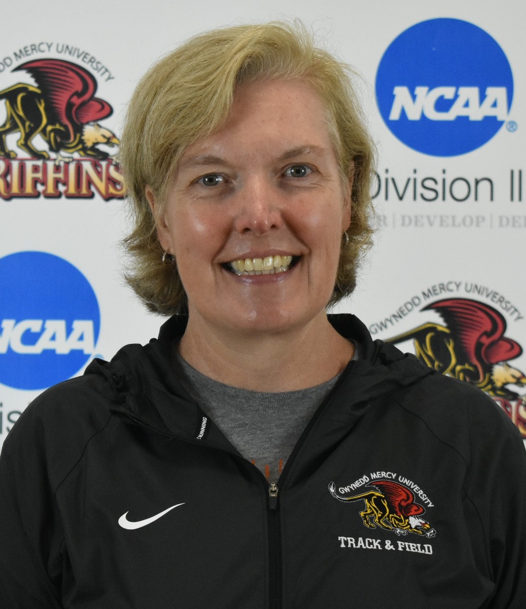 Assistant Cross Country Coach Mary Yeh