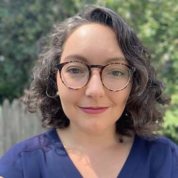 Dr. Elizabeth Knauss