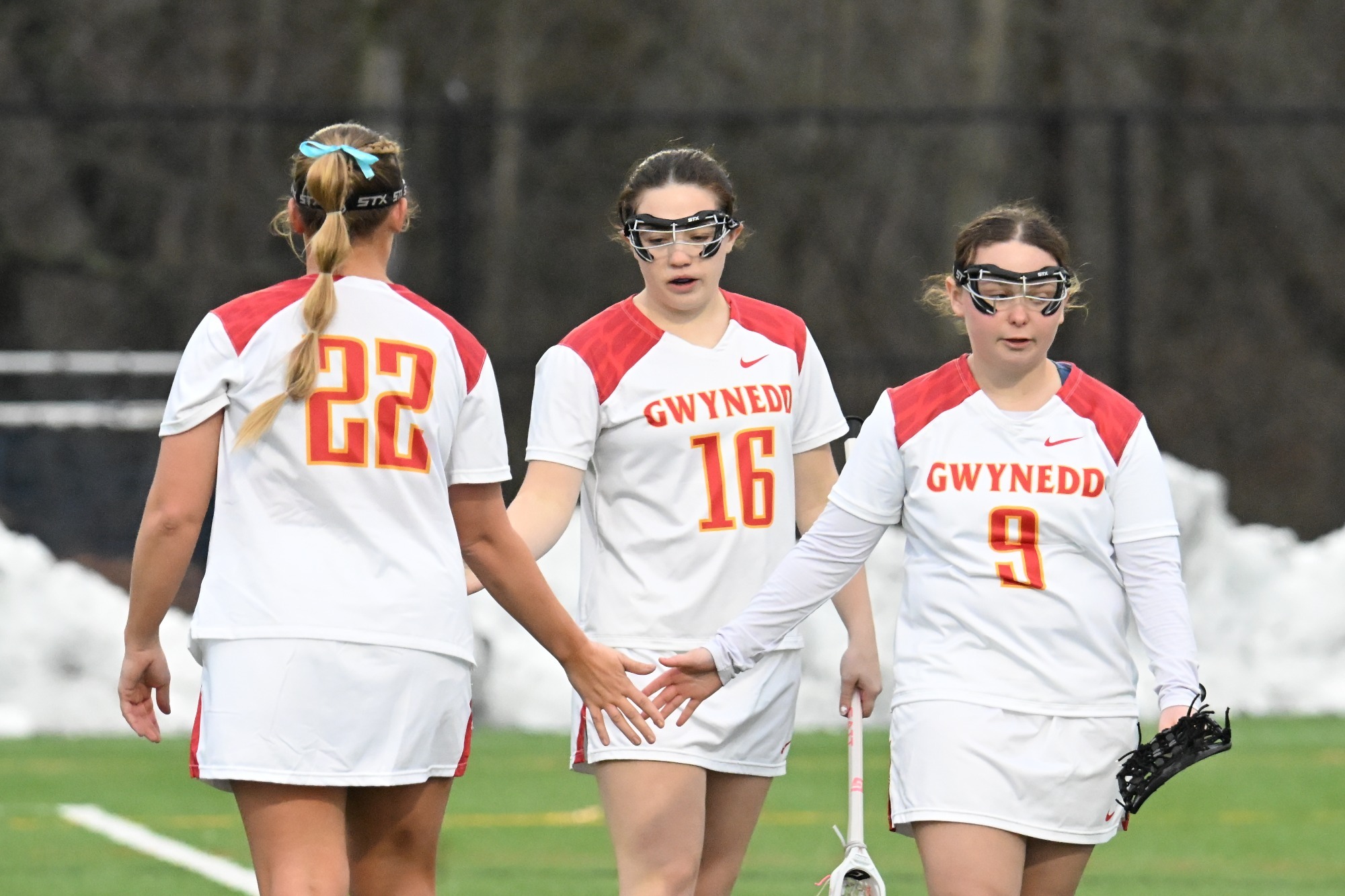 L to R: #22 Rebecca Gordon, #16 Rylee Baird, #9 Riley Holton