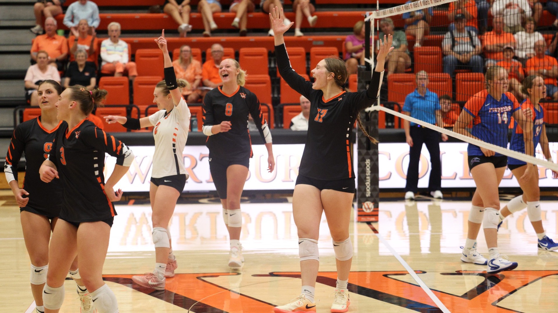Volleyball vs UWP
