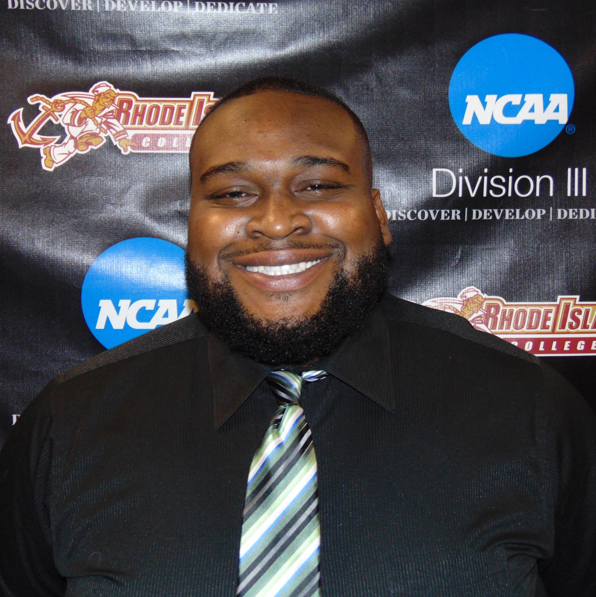 Seth Larbi 2021-22 Head Shot