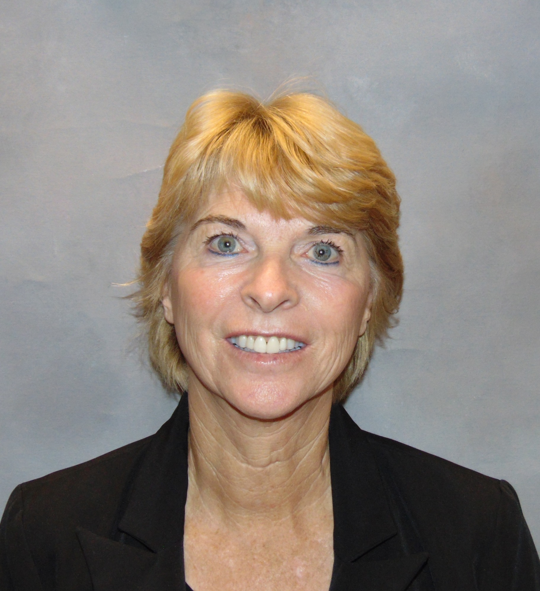 Lynne Keenan 2025-26 Head Shot