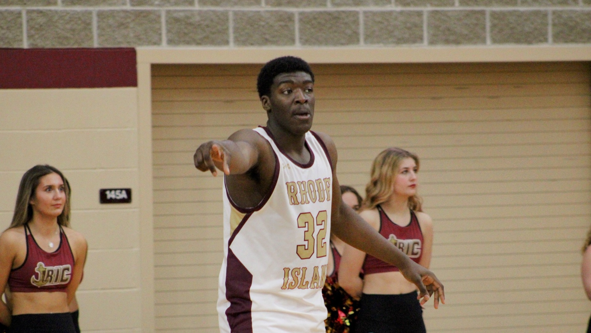 Manny Ibidapo in action during the 2025-26 season