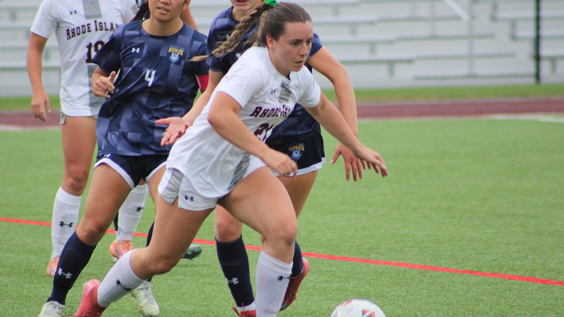 Amber Almeida in action during the 2026 seson