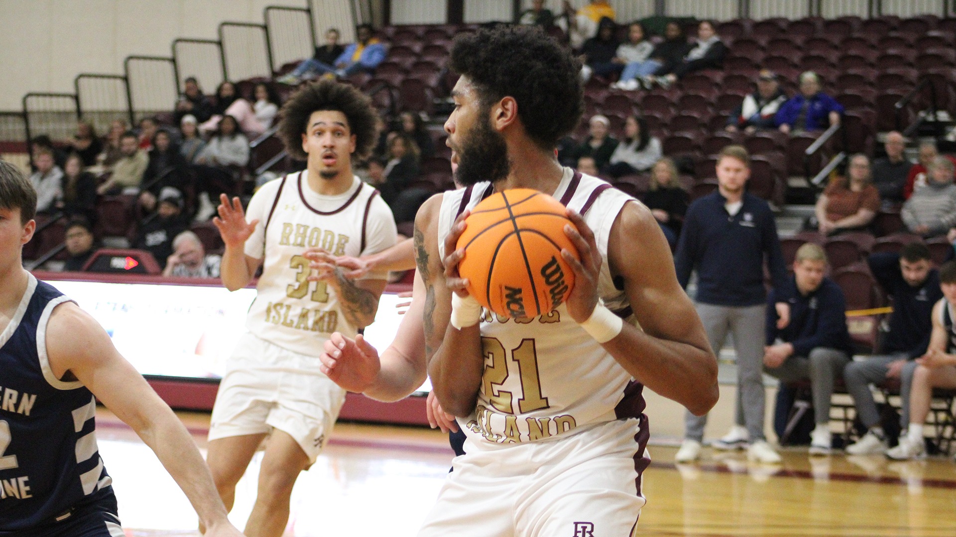 Tyriek Weeks in action during the 2025-26 season