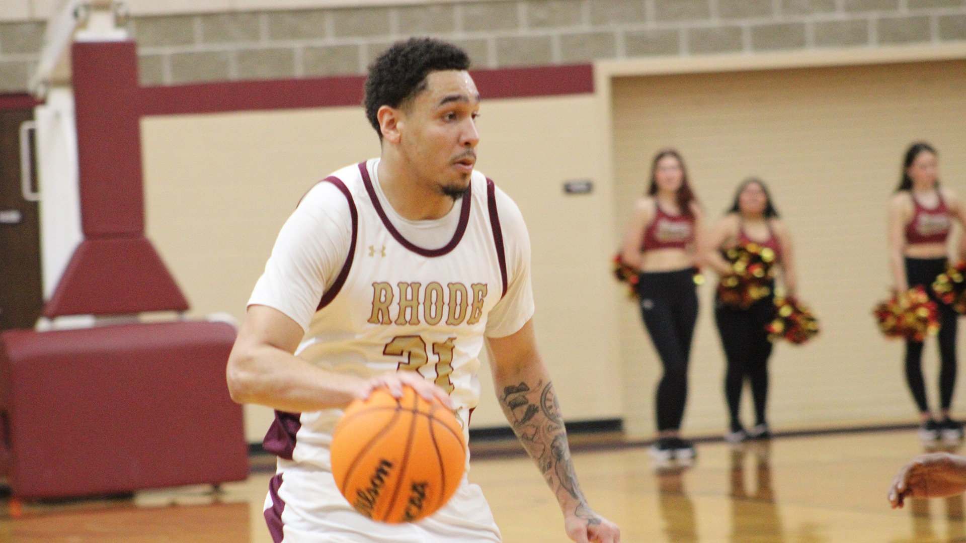 Xavier Mendez in action during the 2025-26 season