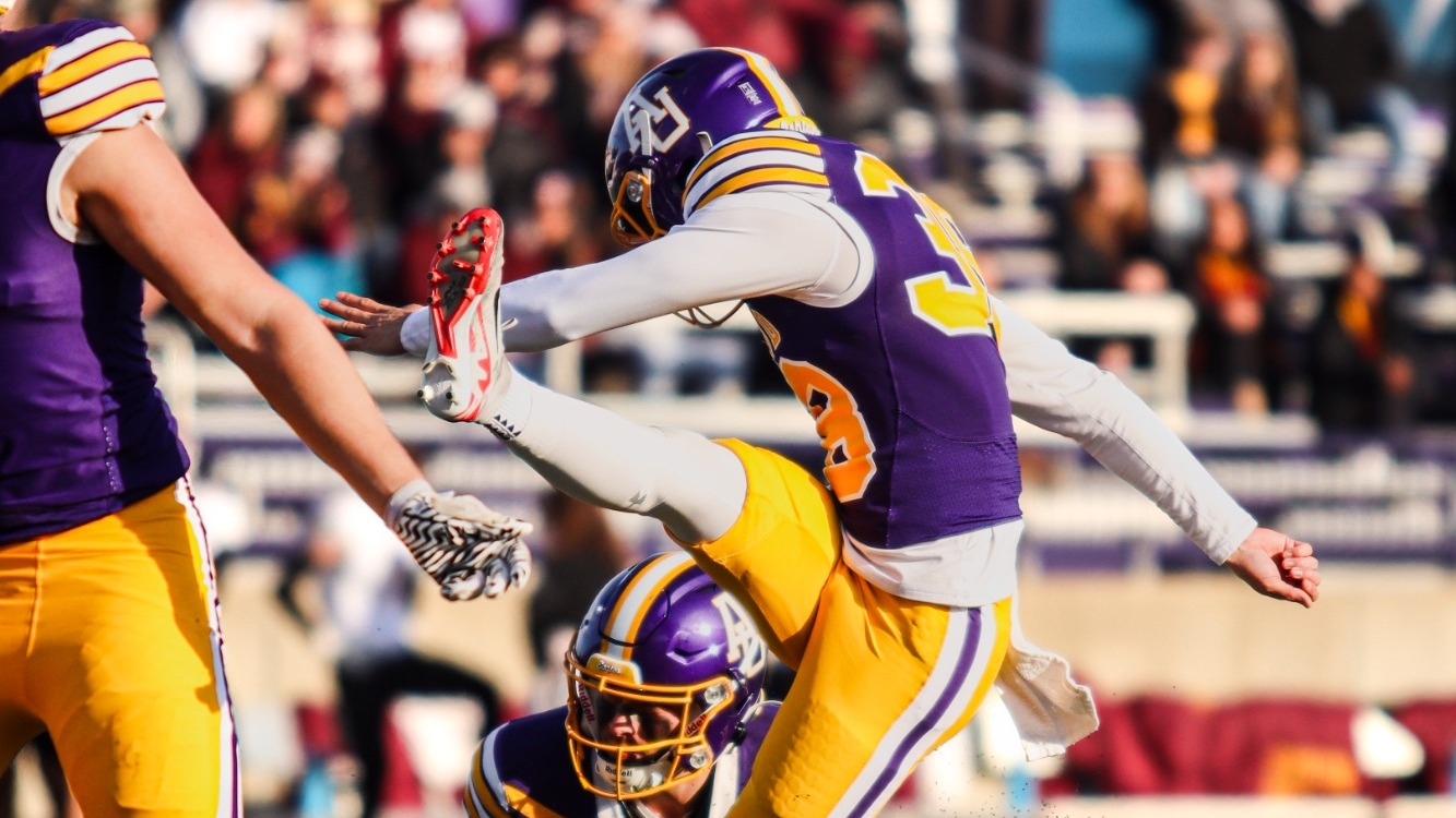 Watanabe FB 2025 action shot home playoff game