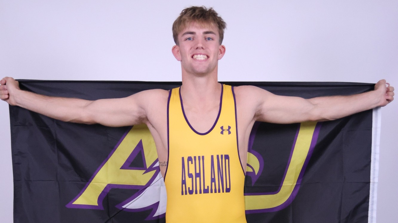 2025-26 Kuhn WR marketing shot