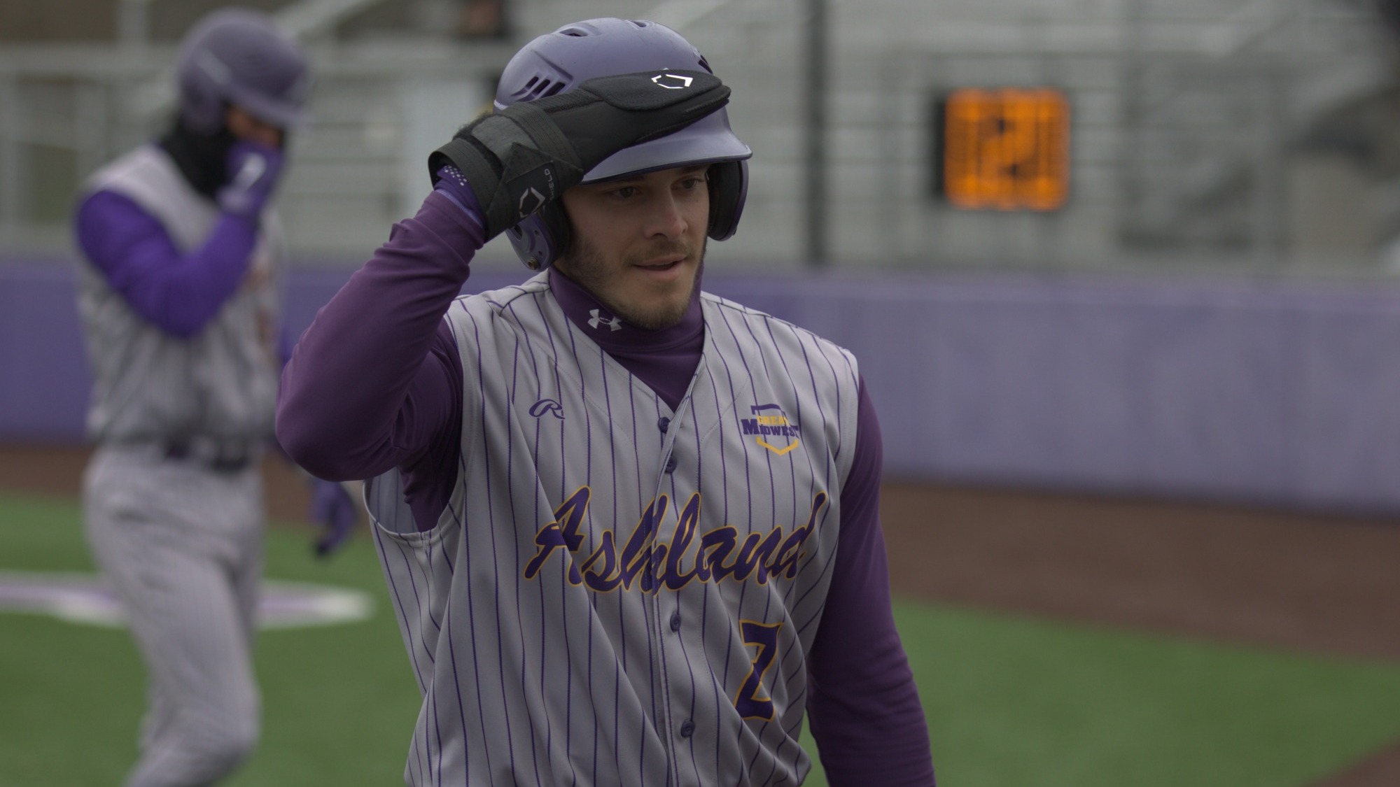 Overholt 2025 BB home action shot