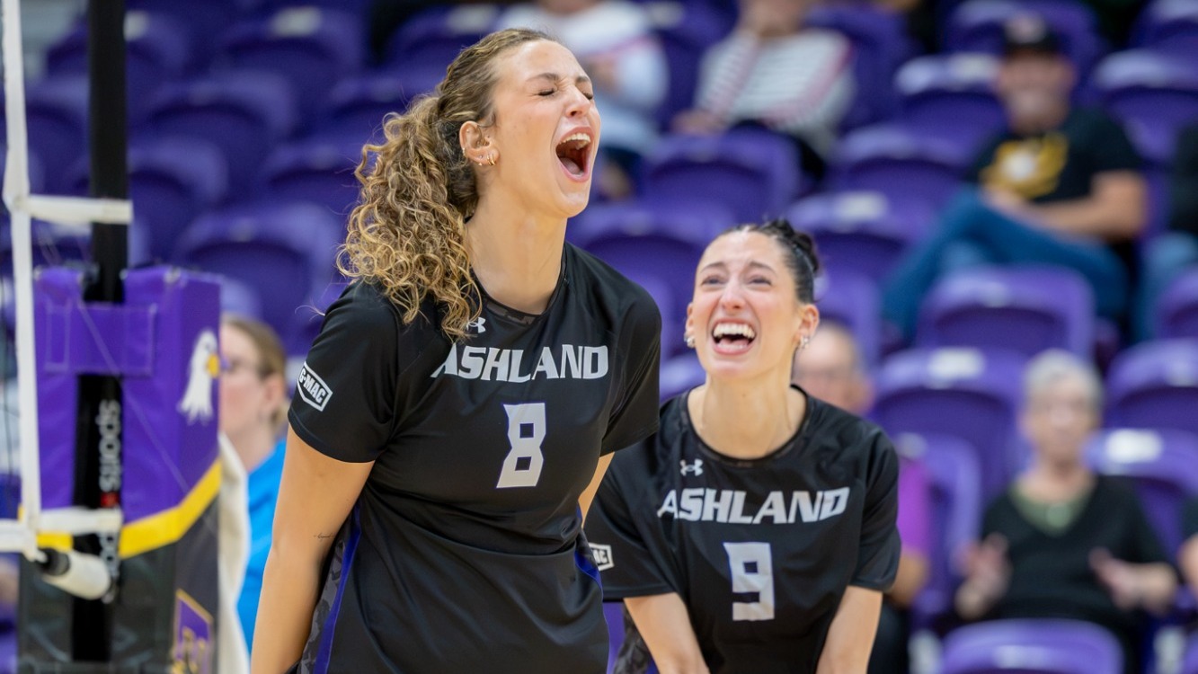 Etzler 2026 VB home action shot