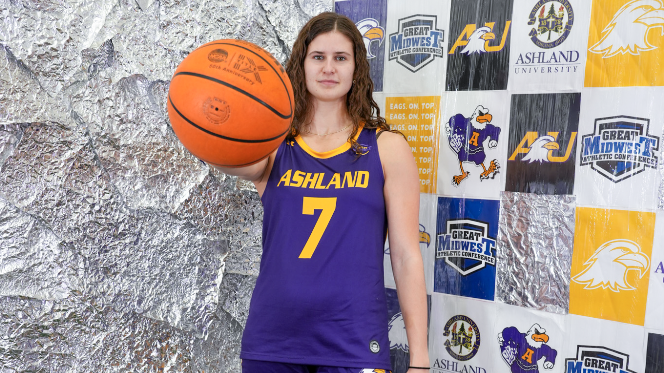 Harabedian 2026-27 WBB marketing shot