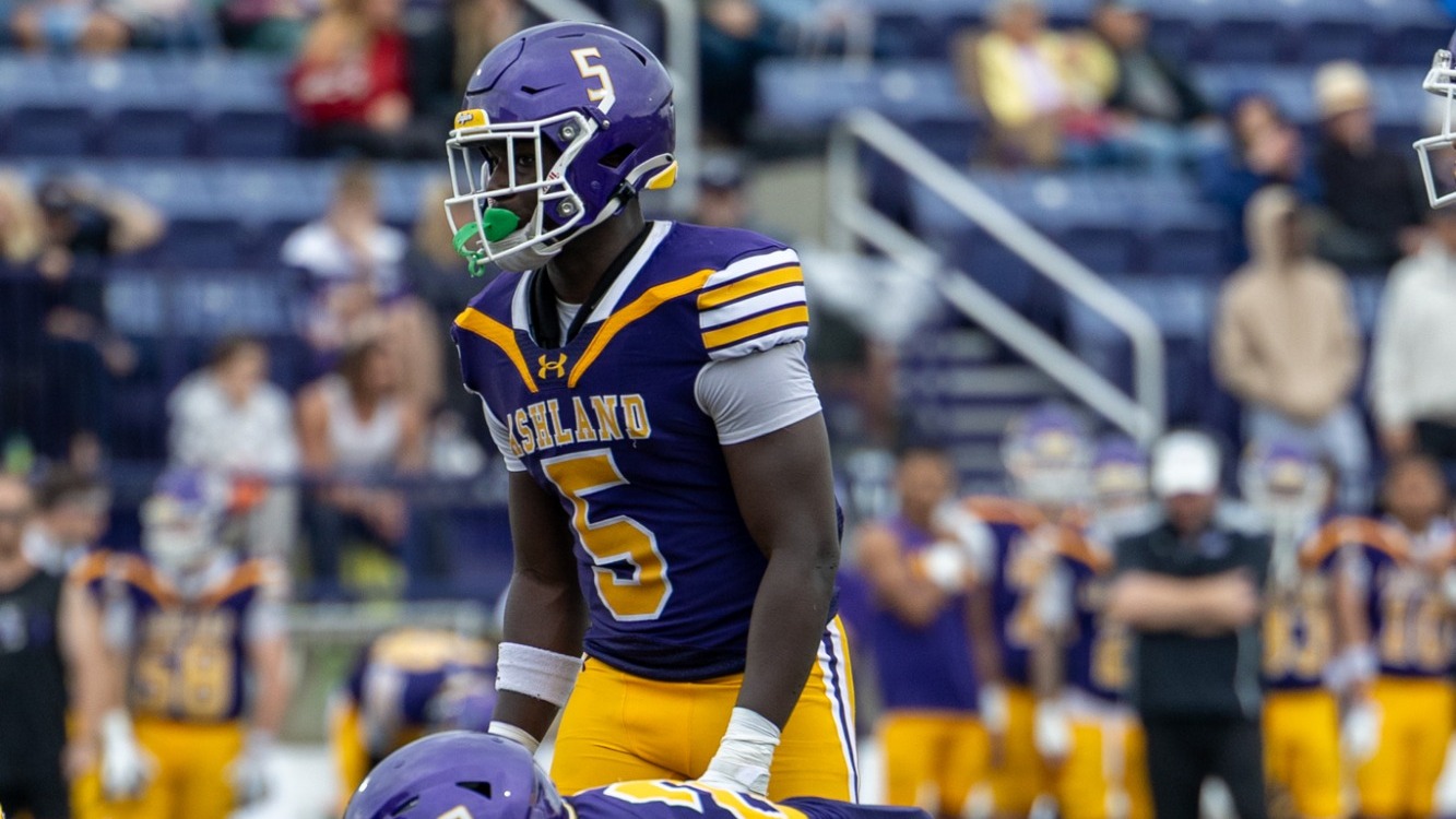Kamara 2026 FB home action shot
