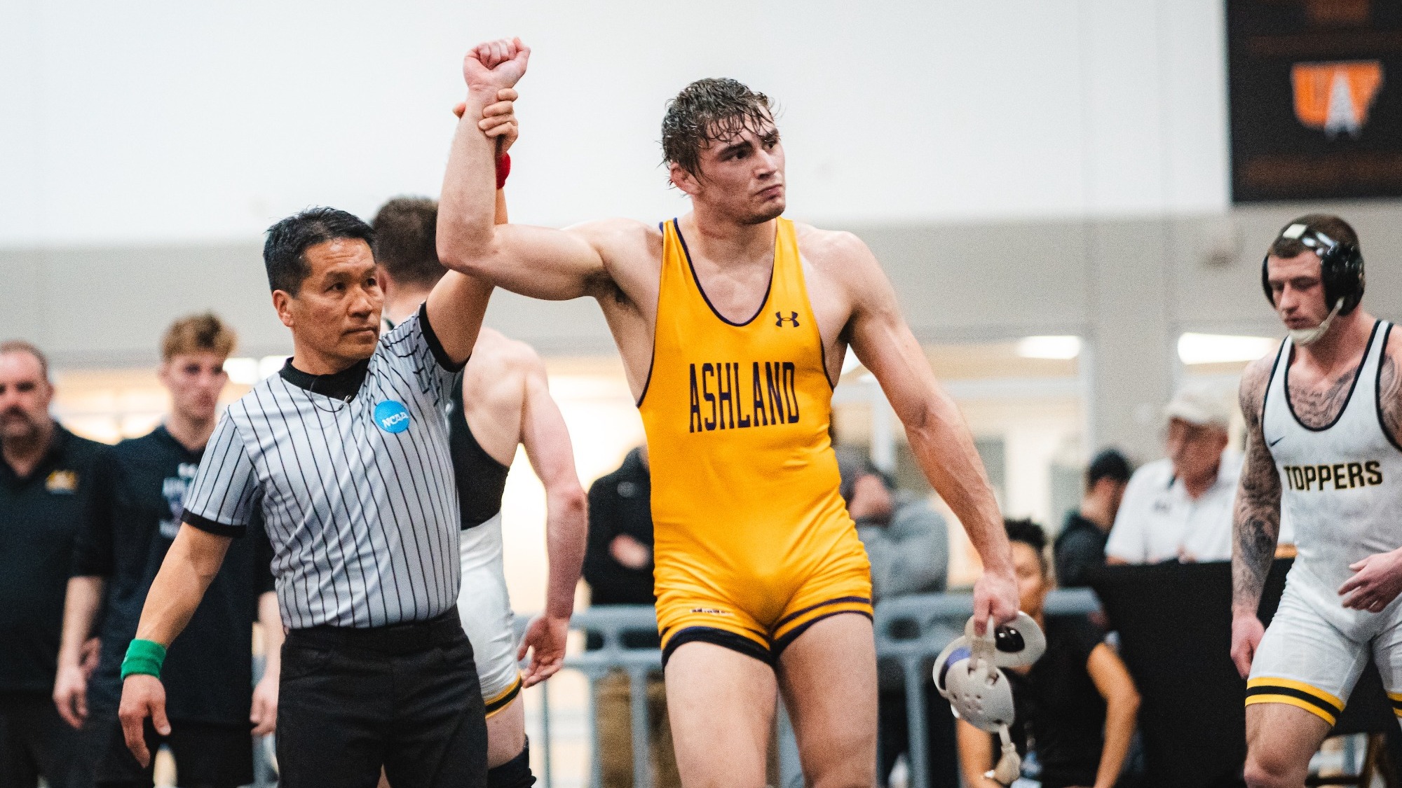 Barrett 2025-26 WR action shot