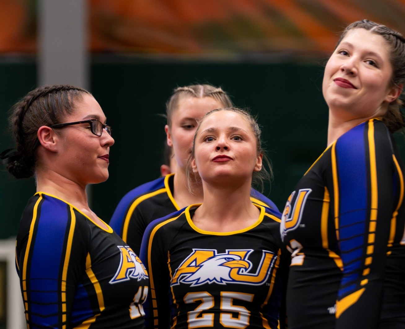 op9u8y7t6r5edyfthjvgyb