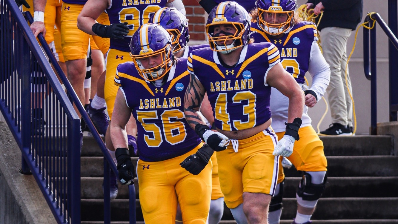 2025 Holzopfel home playoff game pic vs. Duluth