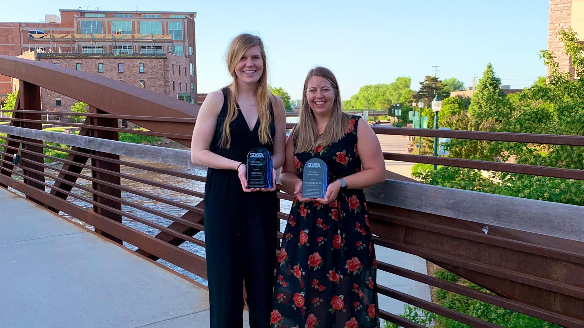 Shelby Selland, Sara Bortscheller Earn Iron Will Award