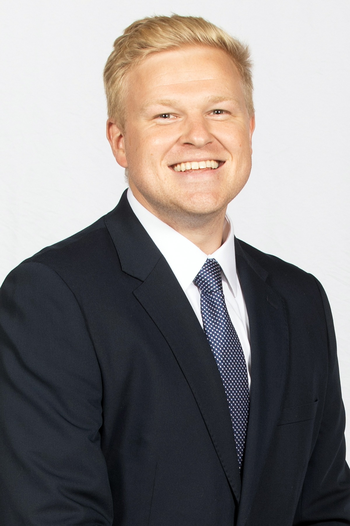 Robbie Whitney - Men's Basketball Coach - Augustana University Athletics
