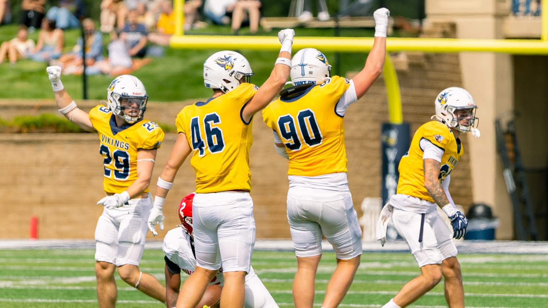 AU vs Minot State FB