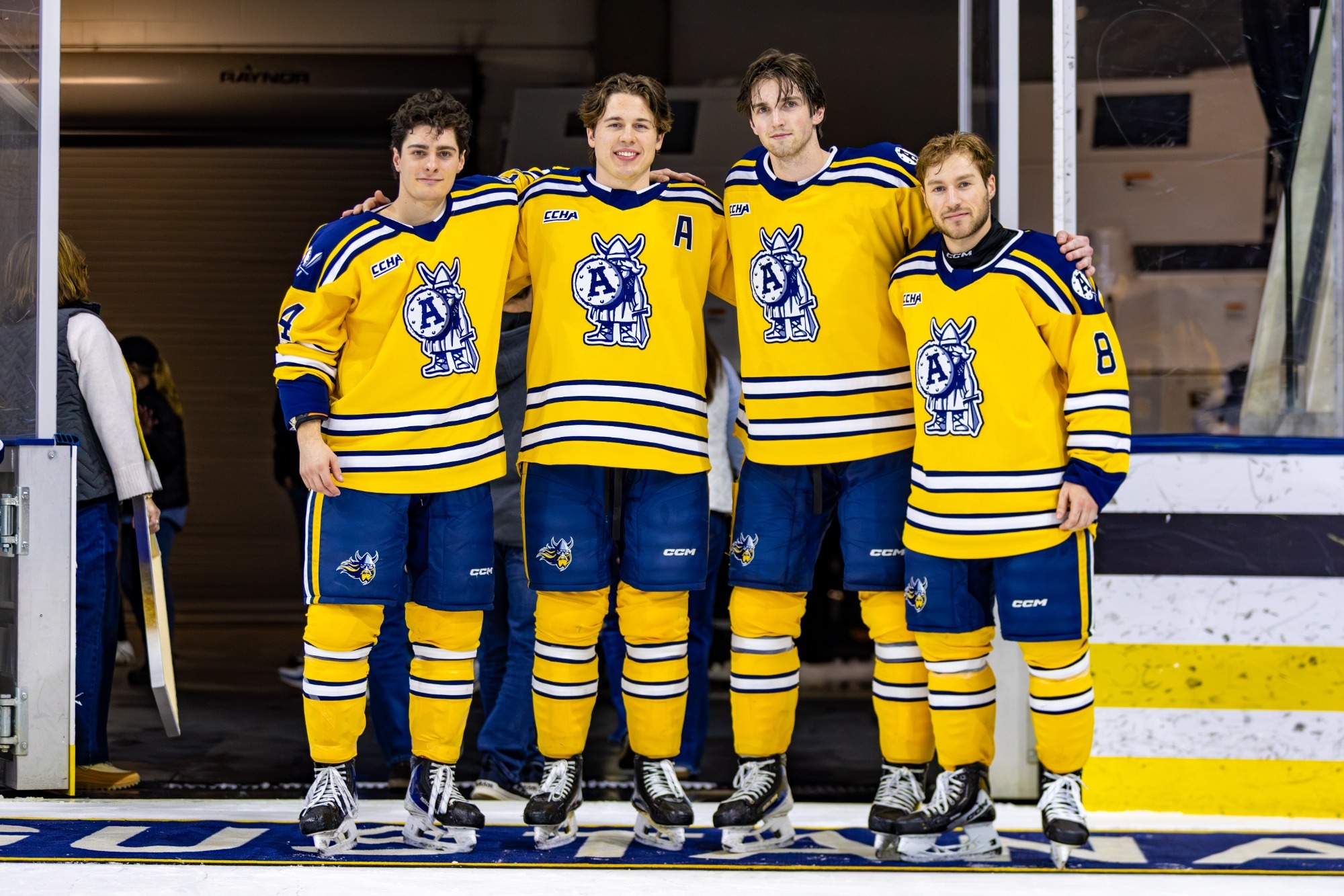 Seniors_hockey_25-26