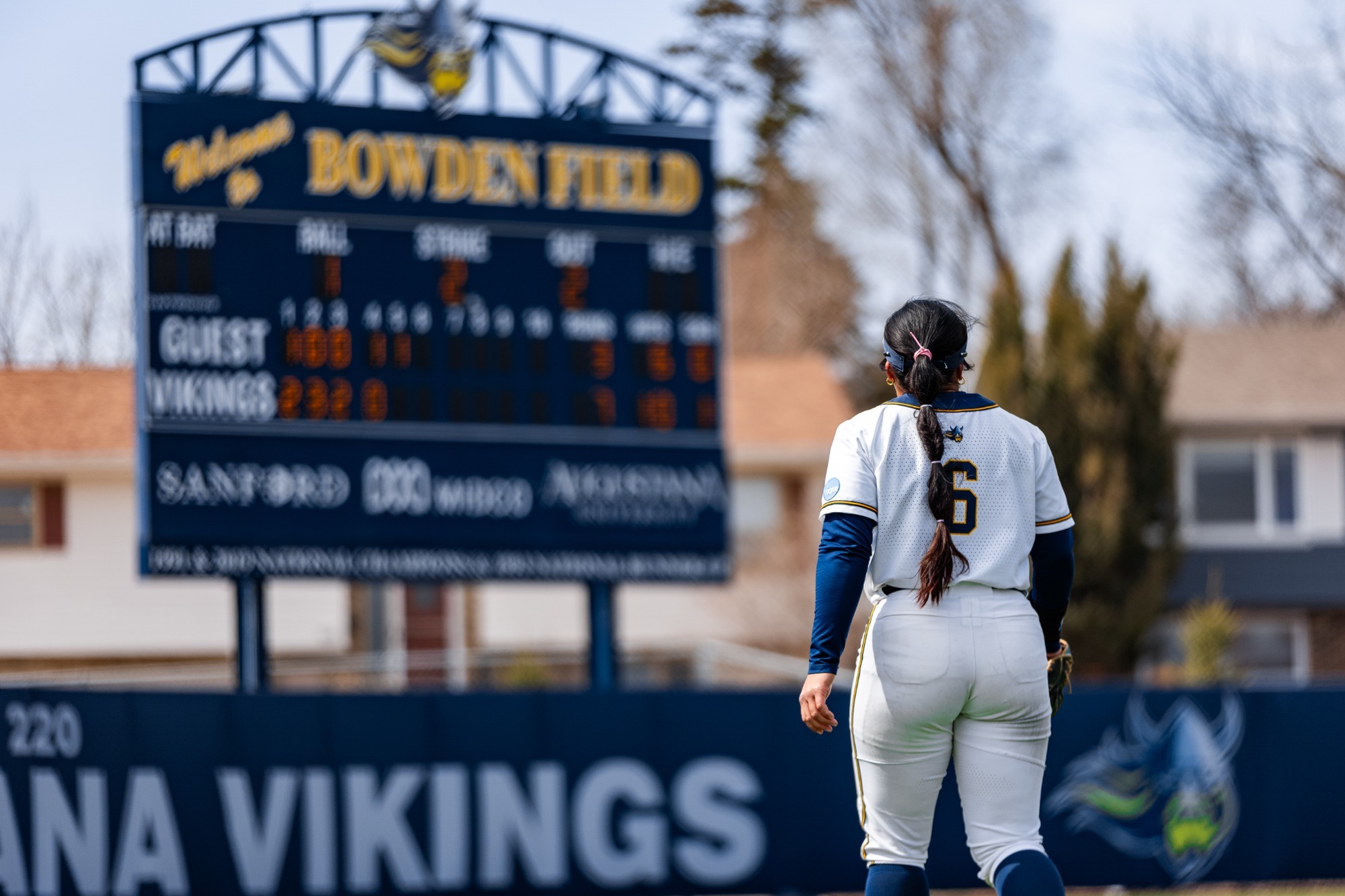 Desi_SB_Walking Away