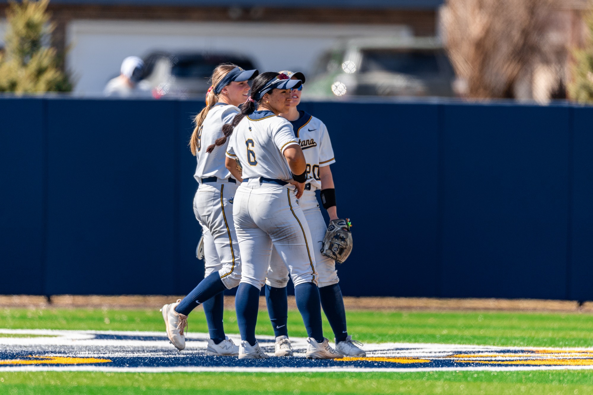 Desi_Ella_Andrea_Huddle_Outfield