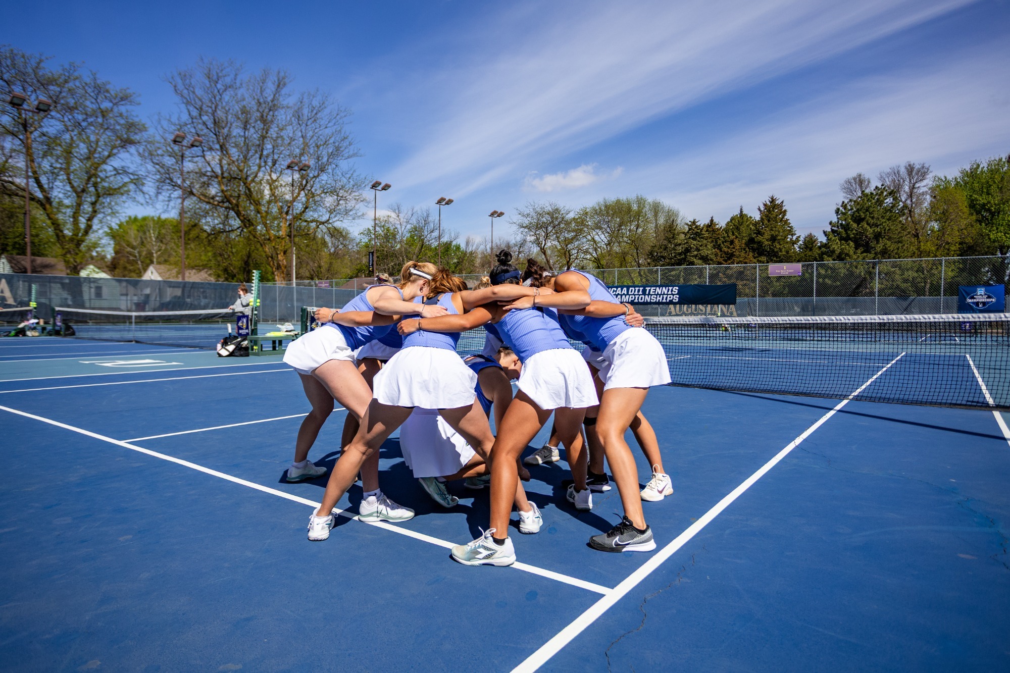 Tennis_Team_Huddle